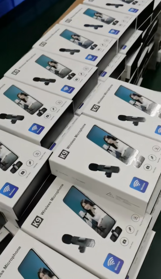Outdoor shooting tips: solve noise problem with wireless lavalier microphone
